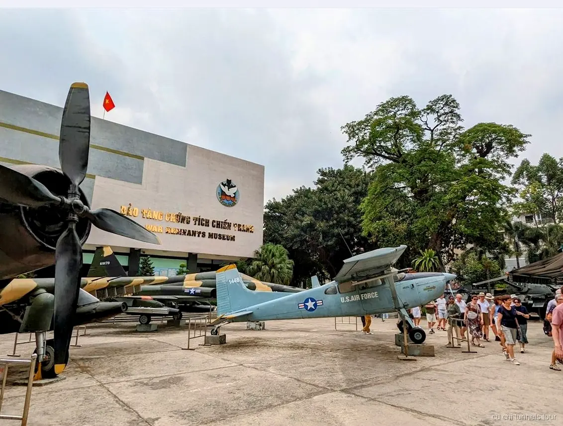 Private SUV transport used on the Cu Chi Tunnels VIP tour
